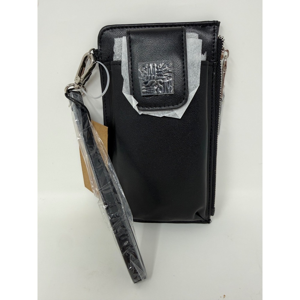 Steve Madden BBRETTY Black Wristlet Wallet Card Holder Zip Around Clutch‎